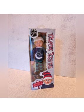 Winner's Workshop Team Elves Vancouver Canucks Officially Licensed NHL Elf, NEW